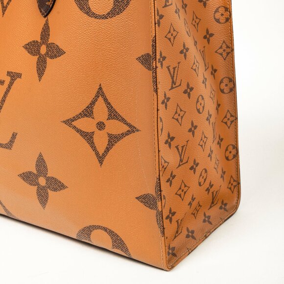 Louis Vuitton OnTheGo GM Monogram Giant Canvas Tote - Picture 11 of 15